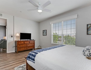 Practice social distancing & Enjoy Casa Maria - sleeps 8 Close to Attractions 5