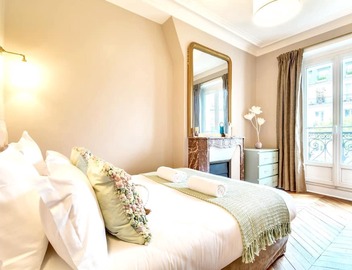 Sweett | Saint Germain IV 5
