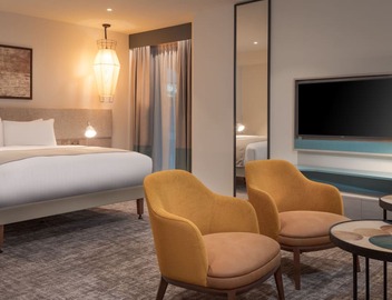 Staybridge Suites London Heathrow - Bath Road by IHG 2