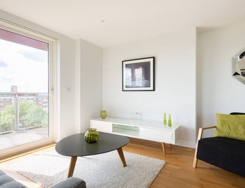 2 bed 2 Bath Greenwich Apart. - London 5