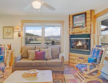Ptarmigan Mountain 202 3 Bedroom Condo by RedAwning 2