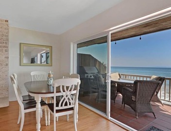 Oceanfront Cottage on Carbon Beach -Sea Lion 2