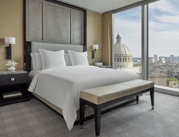 Four Seasons Hotel One Dalton Street, Boston 2