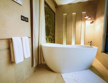 V Boutique Hotel 4