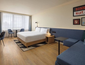 Hampton By Hilton Paris Saint Ouen 4