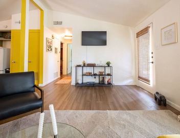 Palma Plaza Unit C 2