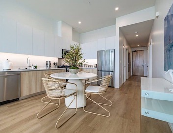 @ Marbella Lane - Sleek Corner Ocean View 3
