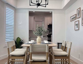 Cozy Retreat Near Downtown Perfect for Families 2