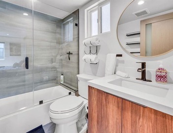 Luxe Townhome | Newly-Built 5