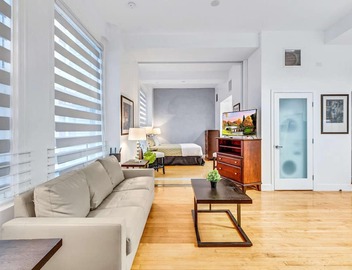 Stylish 2br/2ba At HWH by Oneluxstay 5