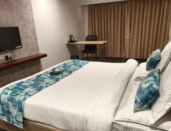Hotel Dakshin Grandeur 5