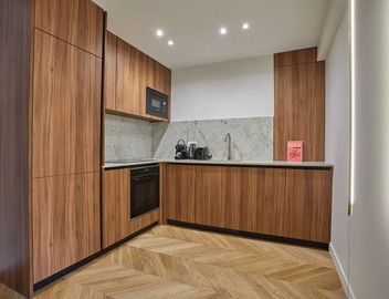 Apartment in the Center of Paris 4