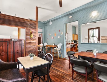 Site 61 Guesthouse 5