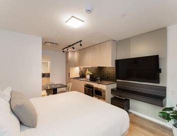 Smithe House 2