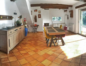 Nestled in the scenic hills of Fontaine de Vaucluse, this holiday home with a private enclosed pool 3