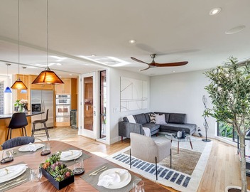 Stunning Del Mar Home w/Deck: 1 Mi to Beach! 2