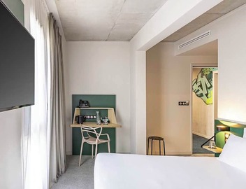Best Western 11BAUER Paris Saint-Ouen 4