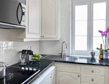 Luxe Living in Mayfair with Marriott's 2BR Deluxe Suite 3