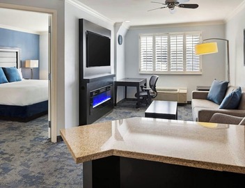 City Express By Marriott Manhattan Beach 3