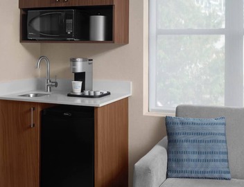 Holiday Inn Express & Suites Boston - Cambridge by IHG 2