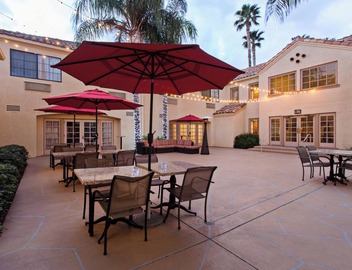 Hilton Garden Inn Valencia Six Flags 4