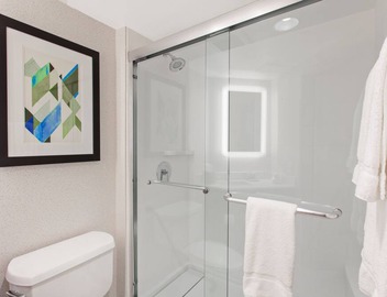 Holiday Inn Express West Los Angeles by IHG 5