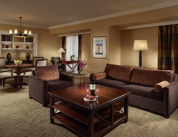 Omni Los Angeles Hotel at California Plaza 5