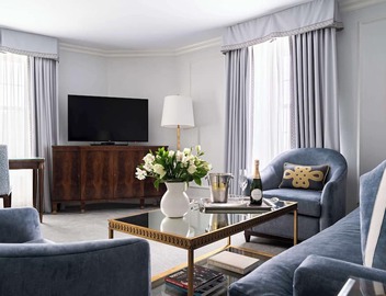The Eliot Hotel 4