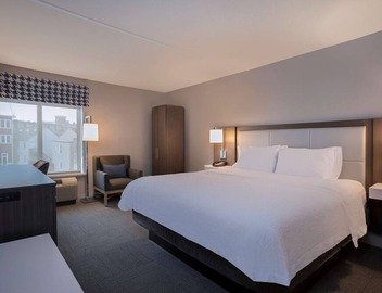 Hampton Inn by Hilton Boston/Cambridge 2