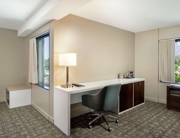 DoubleTree by Hilton Monrovia - Pasadena Area 3