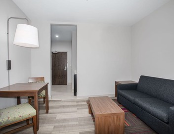 Holiday Inn Express Slidell by IHG 4