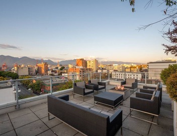 2 Bedroom + 2 Full Bathroom trendy Apartment 3