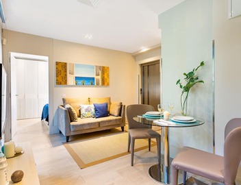 Modern Beachfront Apartment with Balcony & Stunning Sea Views in Barceloneta 5