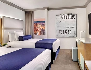 3 x Elevate 2 Queens at The STRAT Hotel, Casino & Tower 5