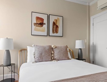 Charming Somerville 1BR nr Sullivans Square T, by Blueground 3