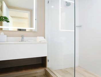 3 Grande Deluxe 2BR Suite With Balcony at The Altair Hotel Bay Harbor Miami! 3