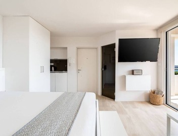 Athens Riviera Bay View Suite By The Olon 4