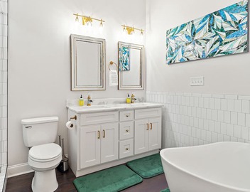 Insta Ready Meets Modern Comfort - Stylish 2BD/2BA 4