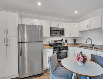 Vibrant New Orleans Apartment with Off-Street Parking Near Garden District 5