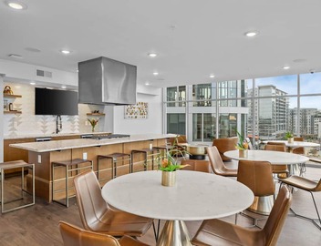 The Rodeo Drive Suite Penthouse The Gulch 5