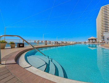Gulf-view condo, pool and hot tub, State Park steps away 4