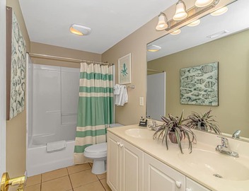 🌊 Ocean View 🌊 2 Pools 2 Balconies 👣 150 ft to Beach 👣 Sleep Up To 16 People 4