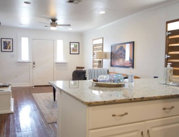 Eclectic Uptown Apt | Blocks to Magazine Street 2