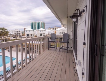 Coastal Oasis with Pool View and Boat Launch/Slips 2