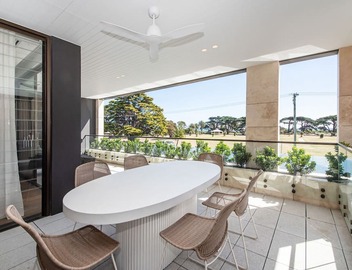 Oceano Residence Mornington 5