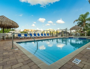 Spacious Family Retreat in Clearwater Beach 3