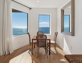 Oceanfront 3BD Penthouse. Pool Spa Pickleball and a short walk to all! 4