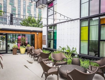 A short drive from Old State House! 2 Family-friendly Units w/Balcony! Parking! 5