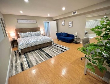 Tranquil 2 Beds/2 Baths in the Heart of Montrose! 5