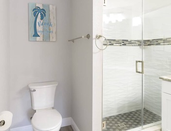 AVALON RESORT, LUXURY CUSTOM 2/2 BEACH THEMED CONDO, HEATED POOL, CLOSE TO BEACH 4